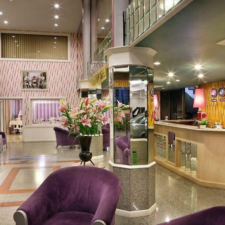 Highway Hotel Chiang Mai Esterno foto