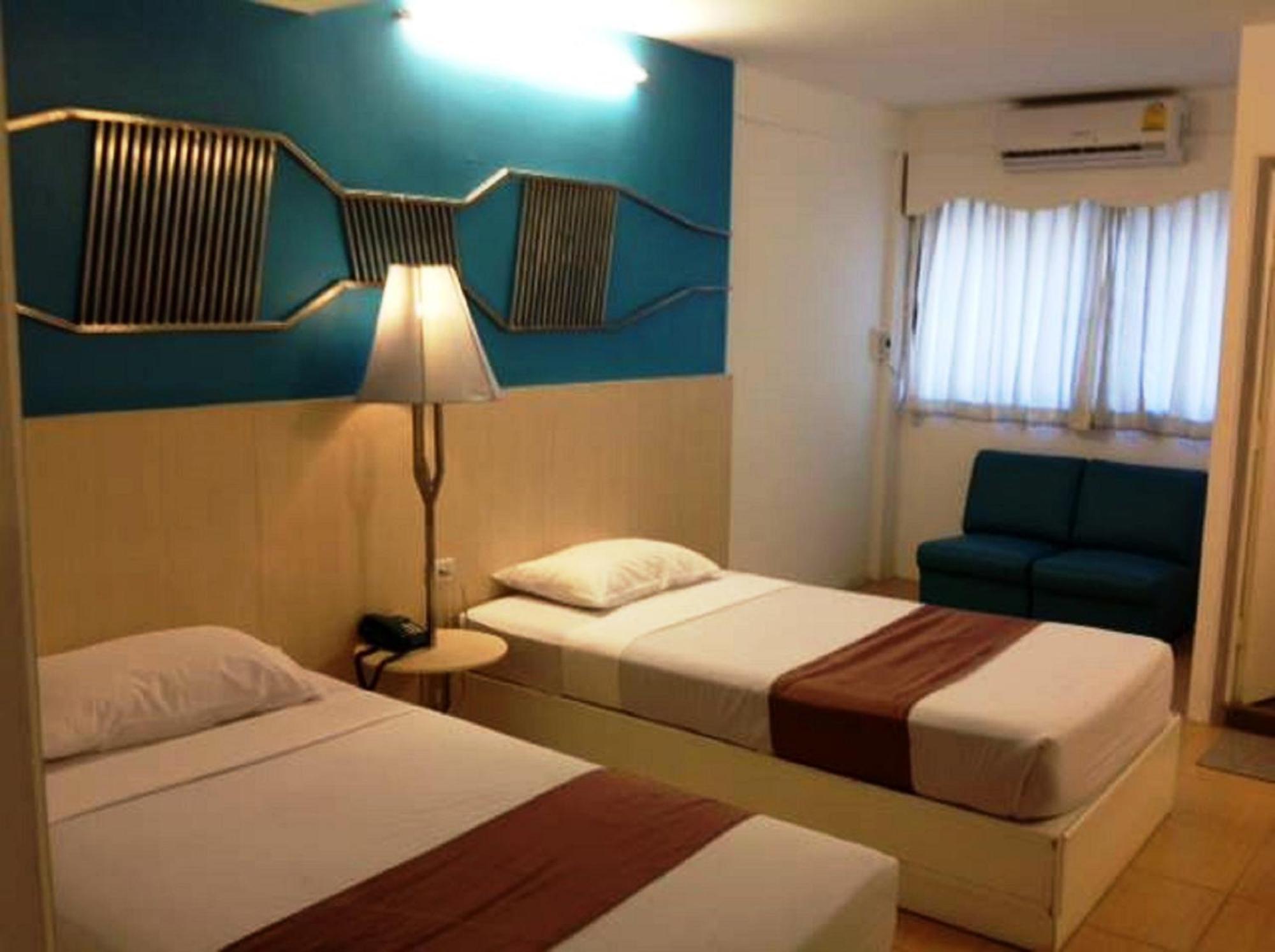 Highway Hotel Chiang Mai Esterno foto