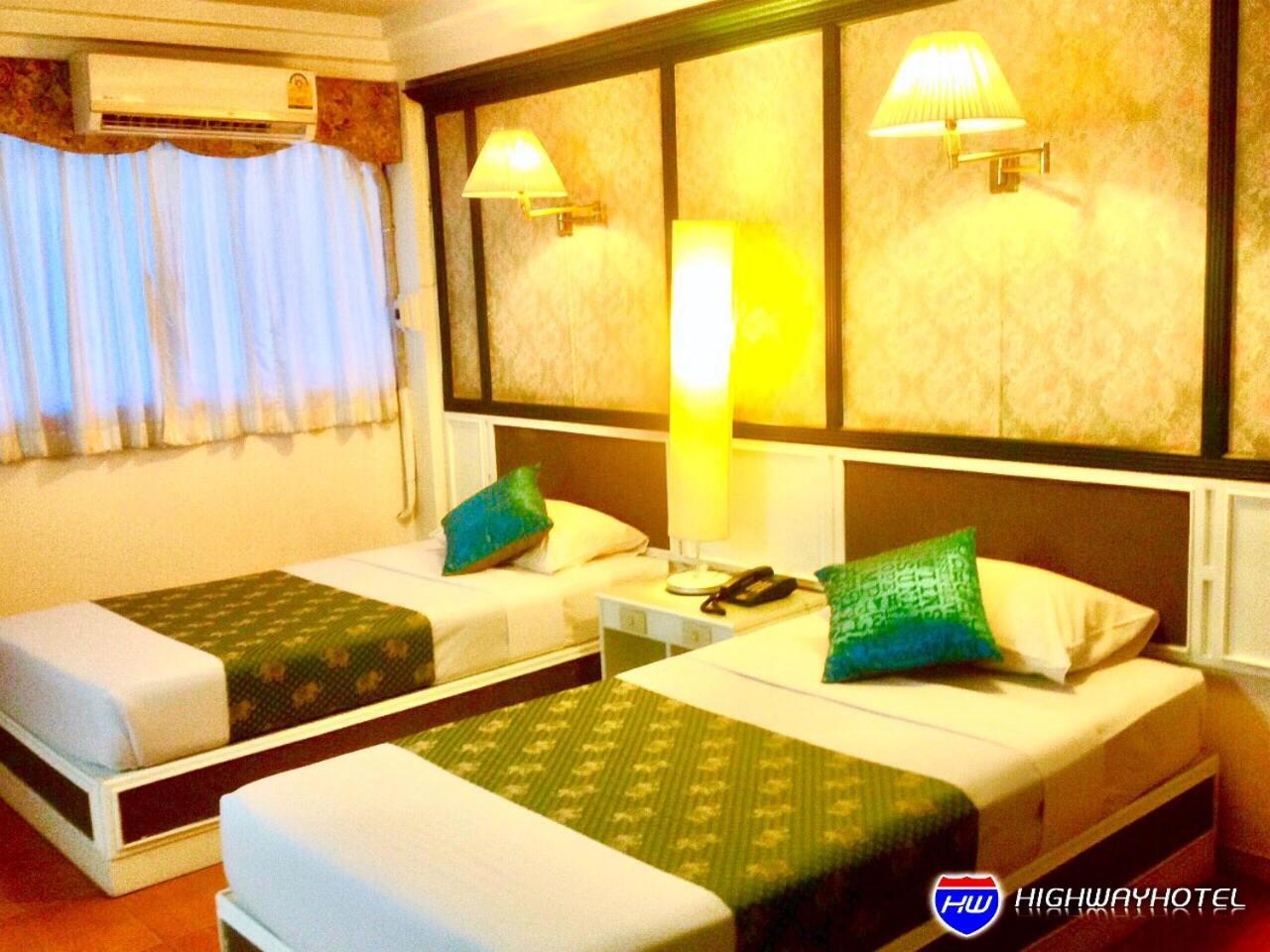 Highway Hotel Chiang Mai Esterno foto