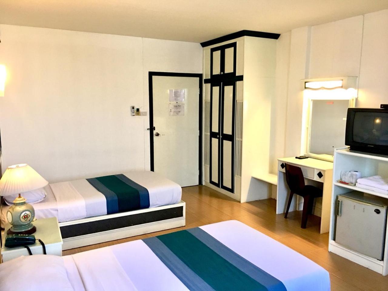Highway Hotel Chiang Mai Esterno foto