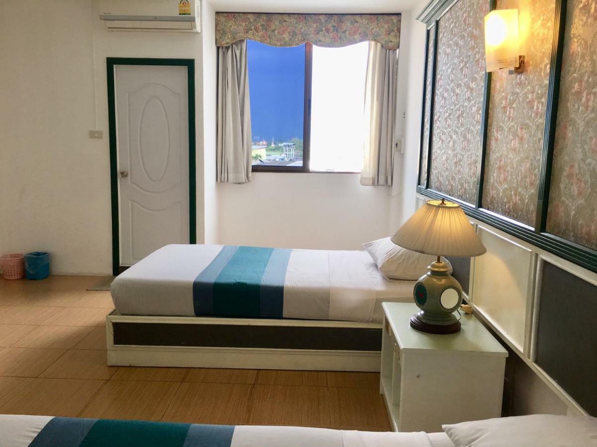 Highway Hotel Chiang Mai Esterno foto