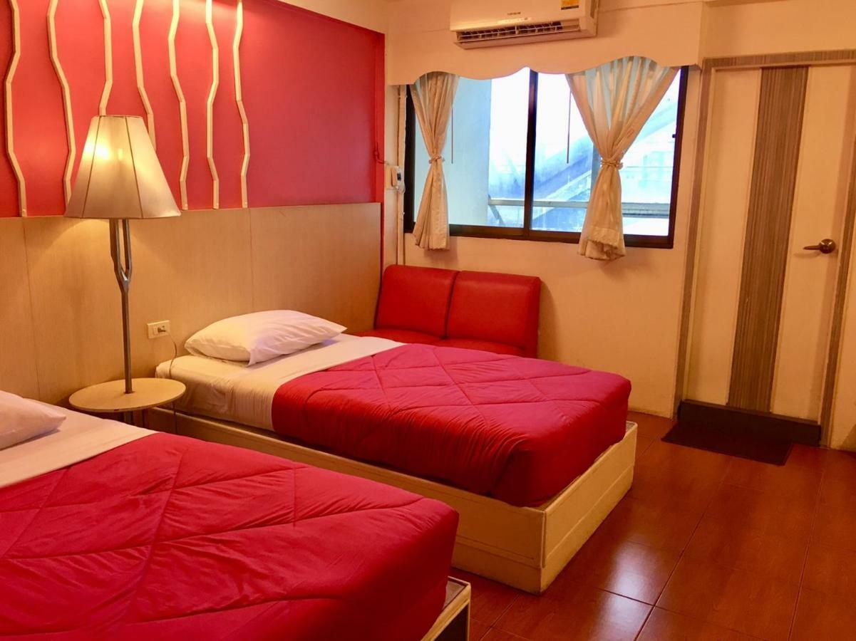 Highway Hotel Chiang Mai Esterno foto